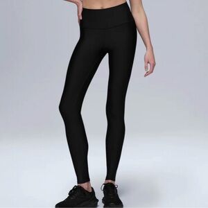 NWT Alo Yoga Airlift Winter Warm High Waist Legging Full Length Black Sz S
